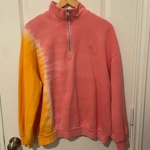 Levi’s pullover tie dyed heavy winter sweatshirt in pink and orange